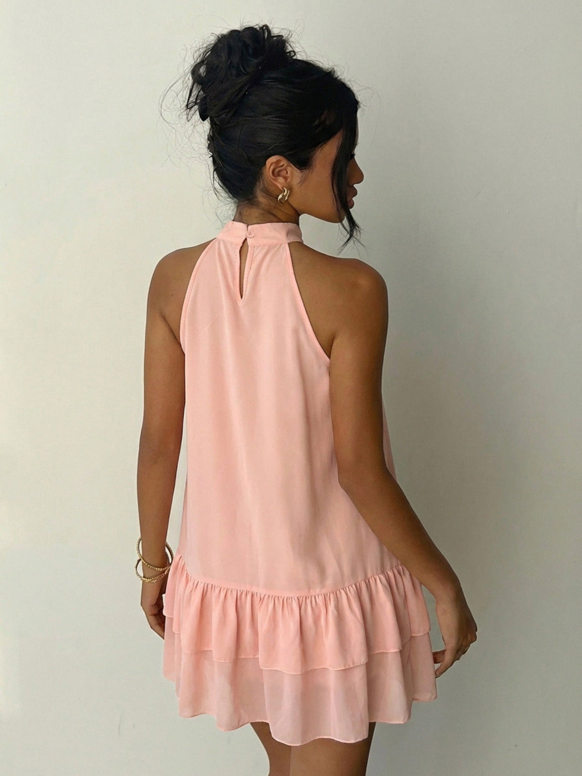 The Sleeveless Essential Midi