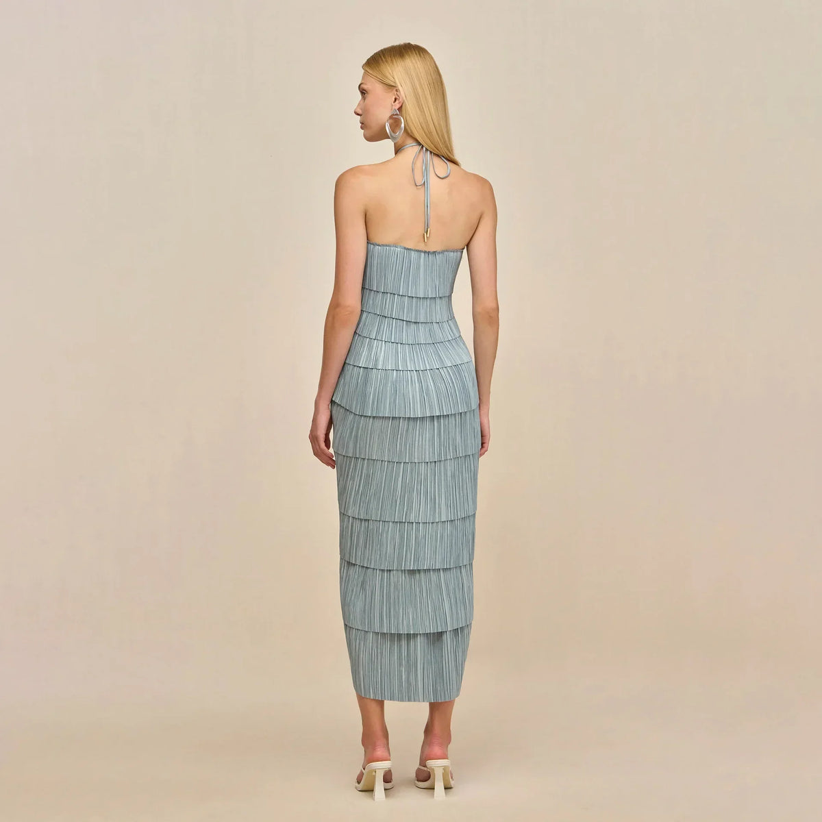 Veloura Grace Dress – Fluid Elegance with a Feminine Touch